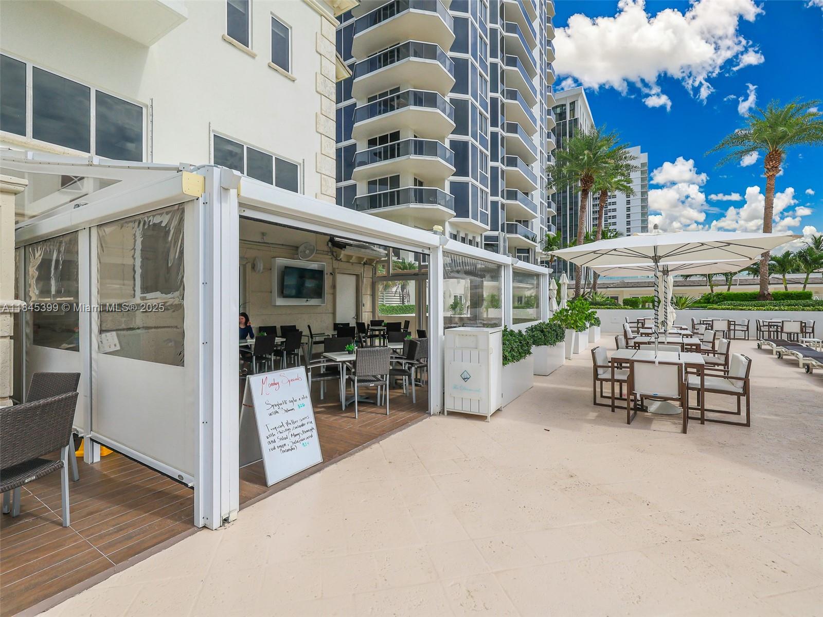 image Green Diamond Condo47