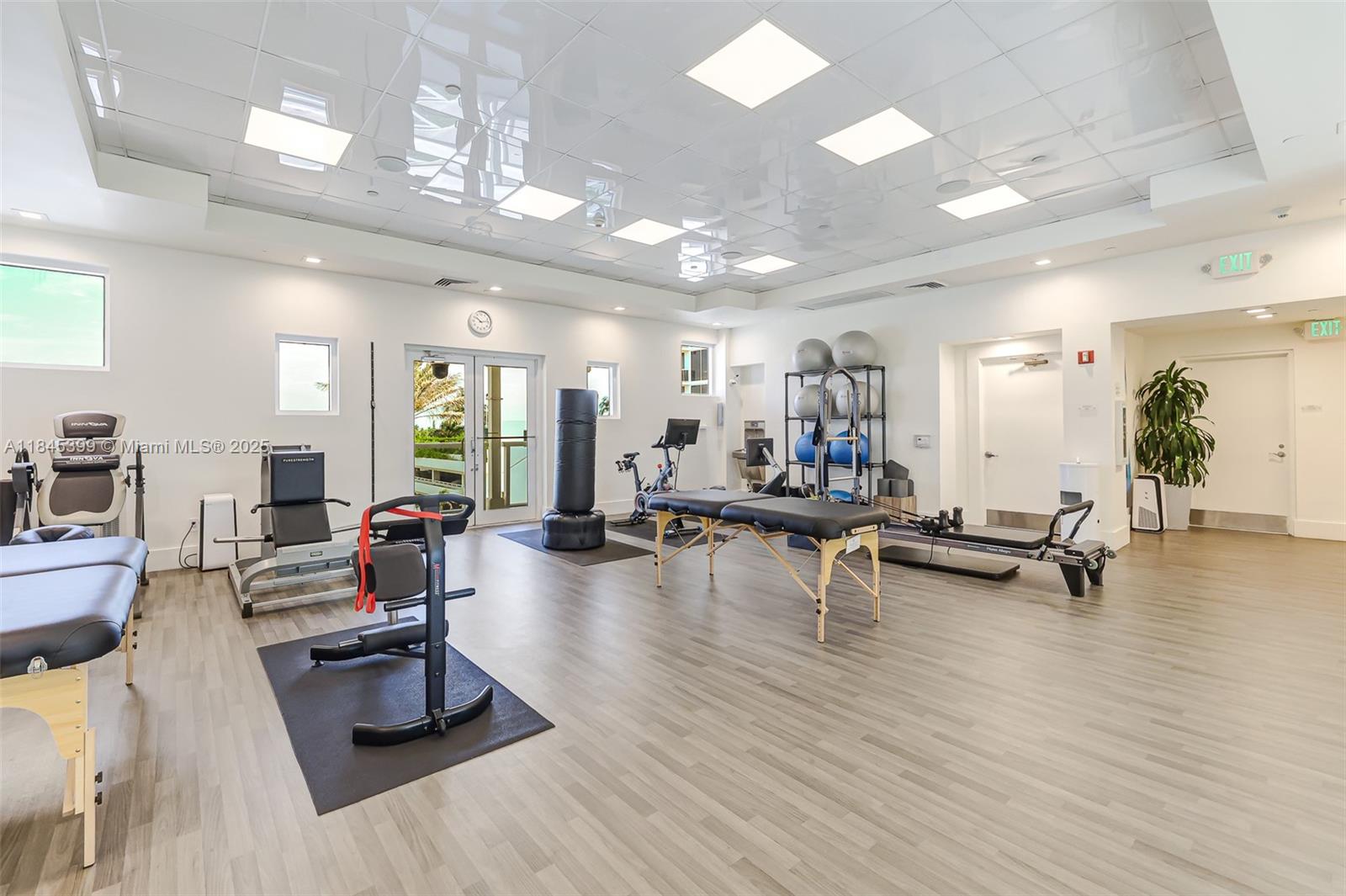 image Green Diamond Condo60