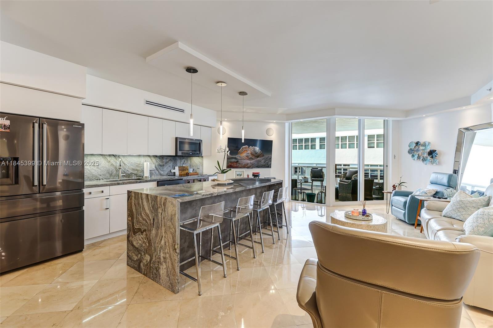 image Green Diamond Condo6