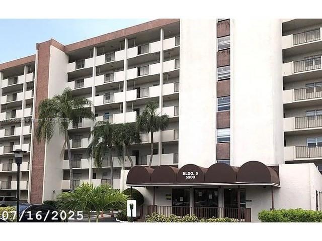 5900 NW 44th St #701