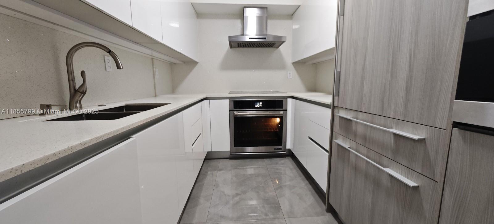 3300 NE 192nd St #517 Aventura, FL 33180