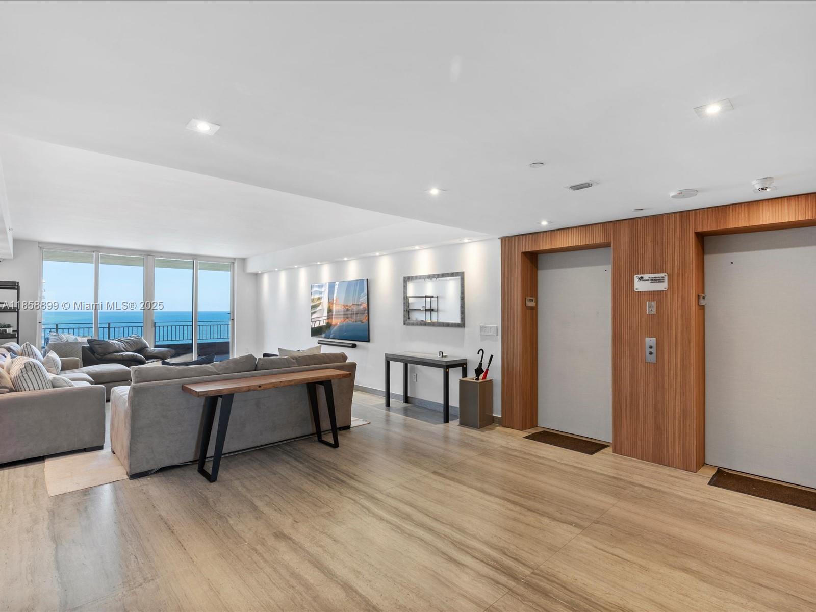 image The Oceanclub10