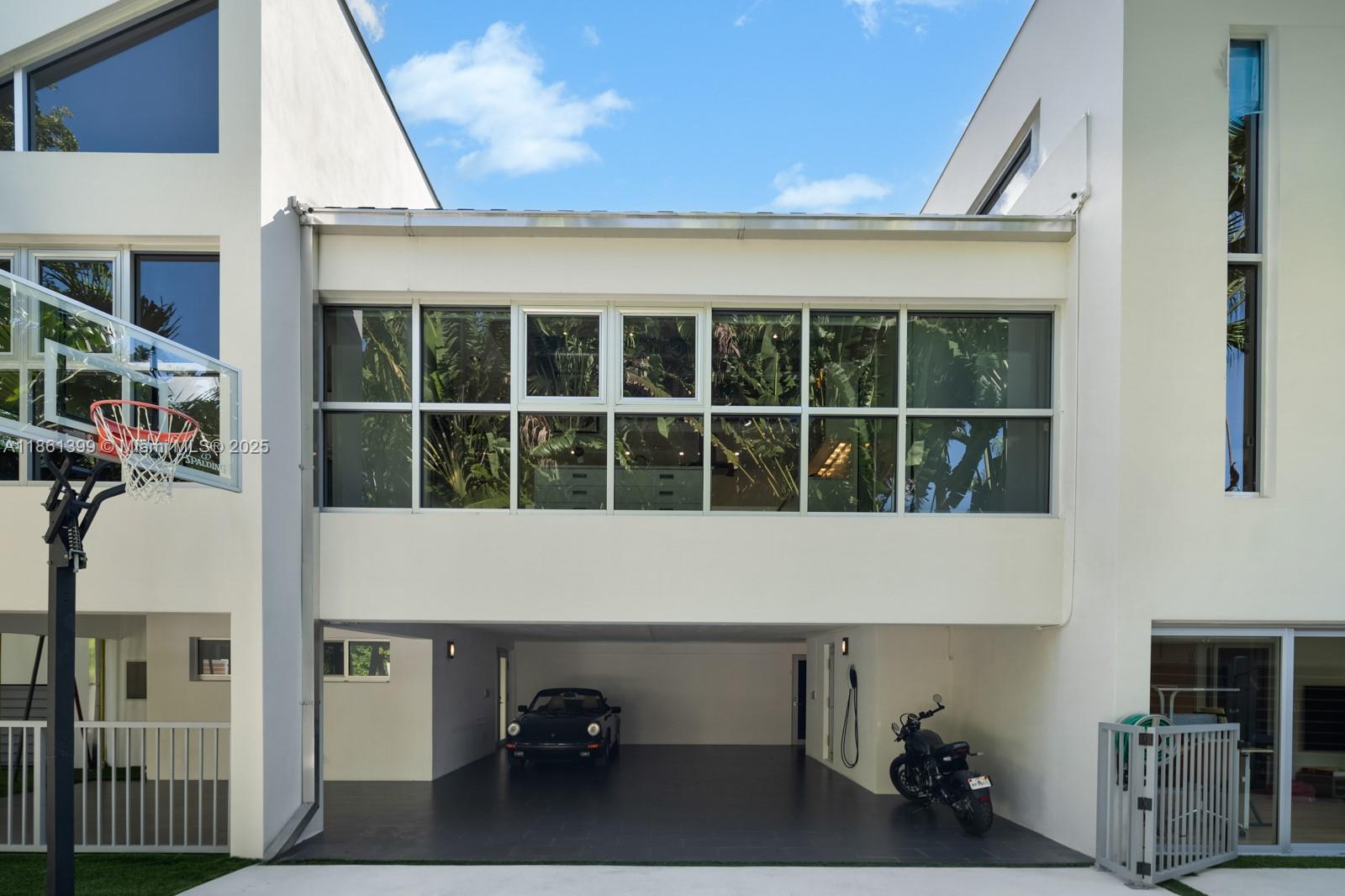 144 N Prospect Dr Coral Gables, FL 33133 144 N Prospect Dr Coral Gables, FL 33133