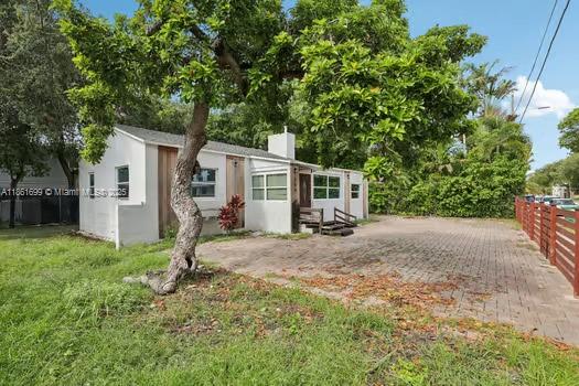 666 NE 62nd St Miami, FL 33138