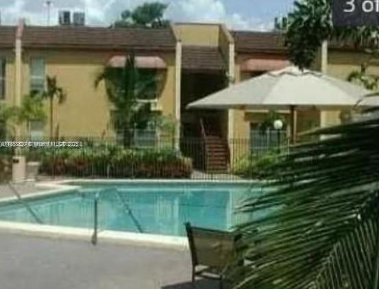 4529 Treehouse Ln #3-C