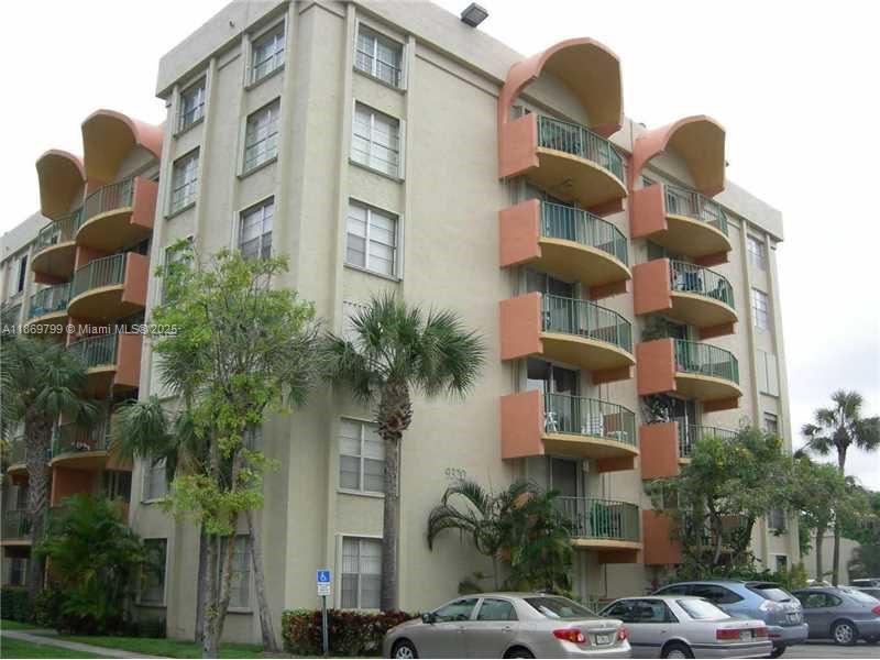 9320 Fontainebleau Blvd #302