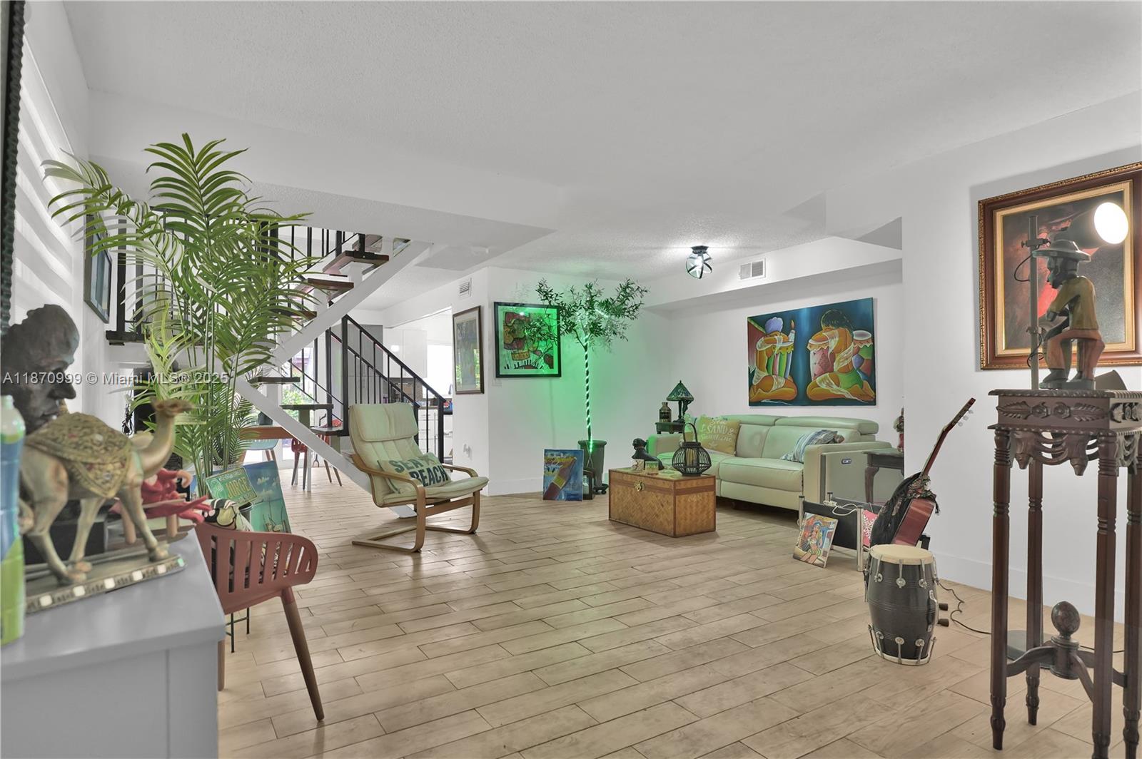 1131 SW 104th Ct