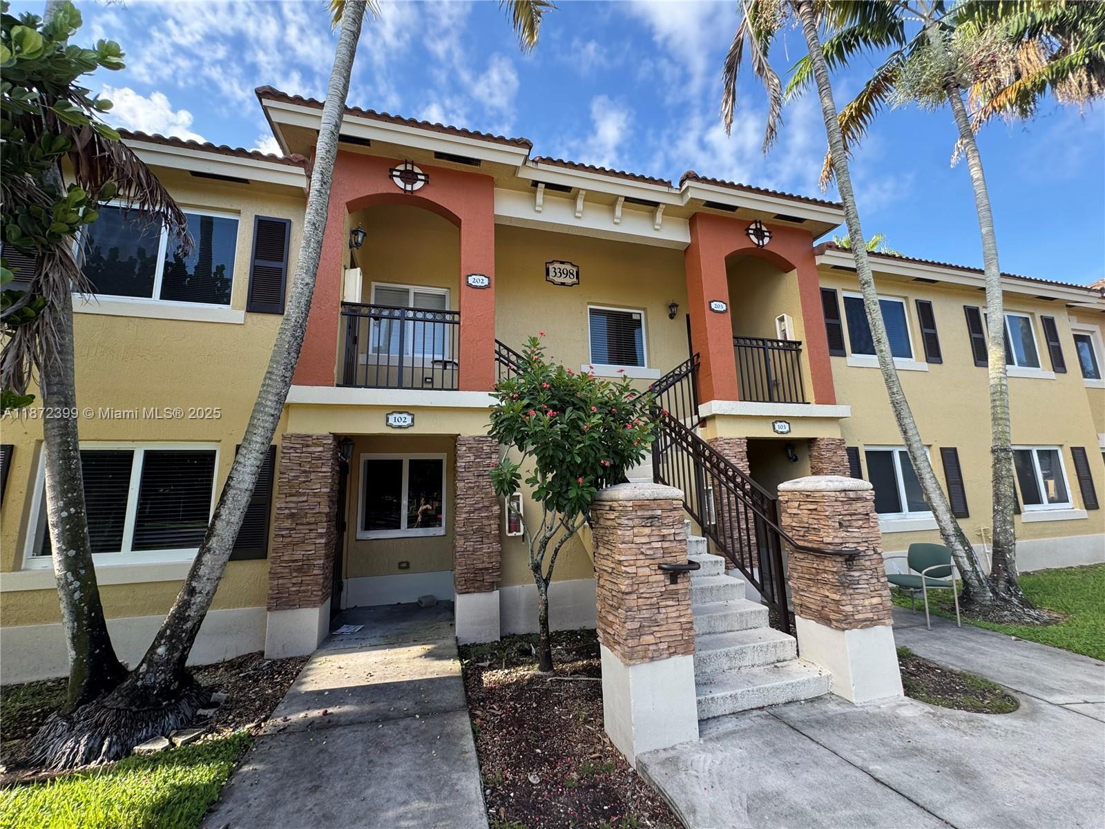 3398 NE 9th Dr #202