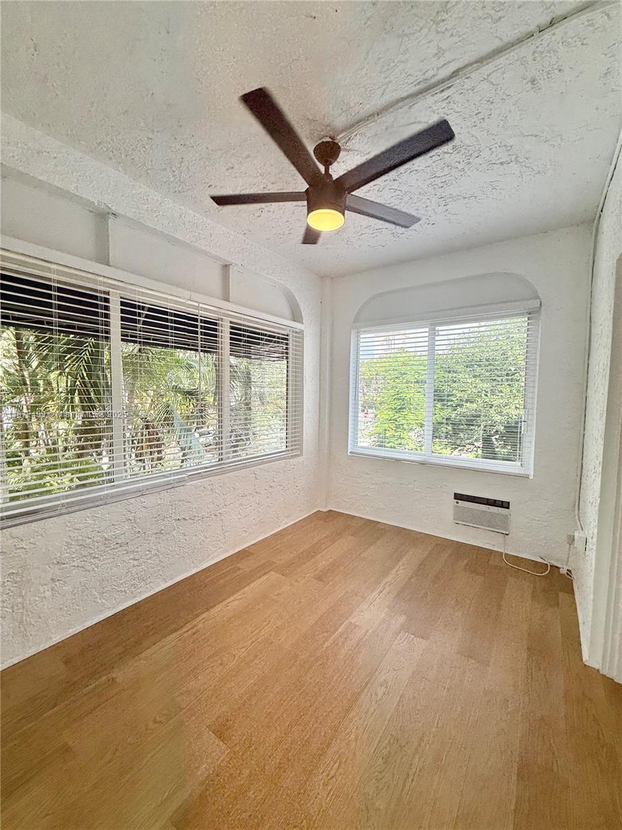 3433 Garden Ave #6 Miami Beach, FL 33140