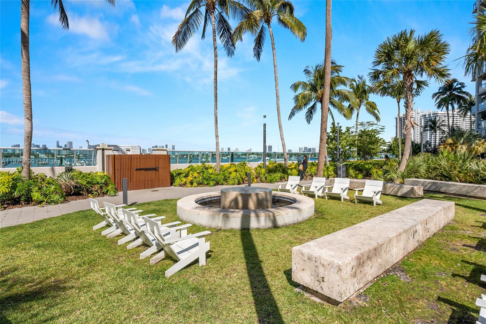 image Flamingo South Beach41