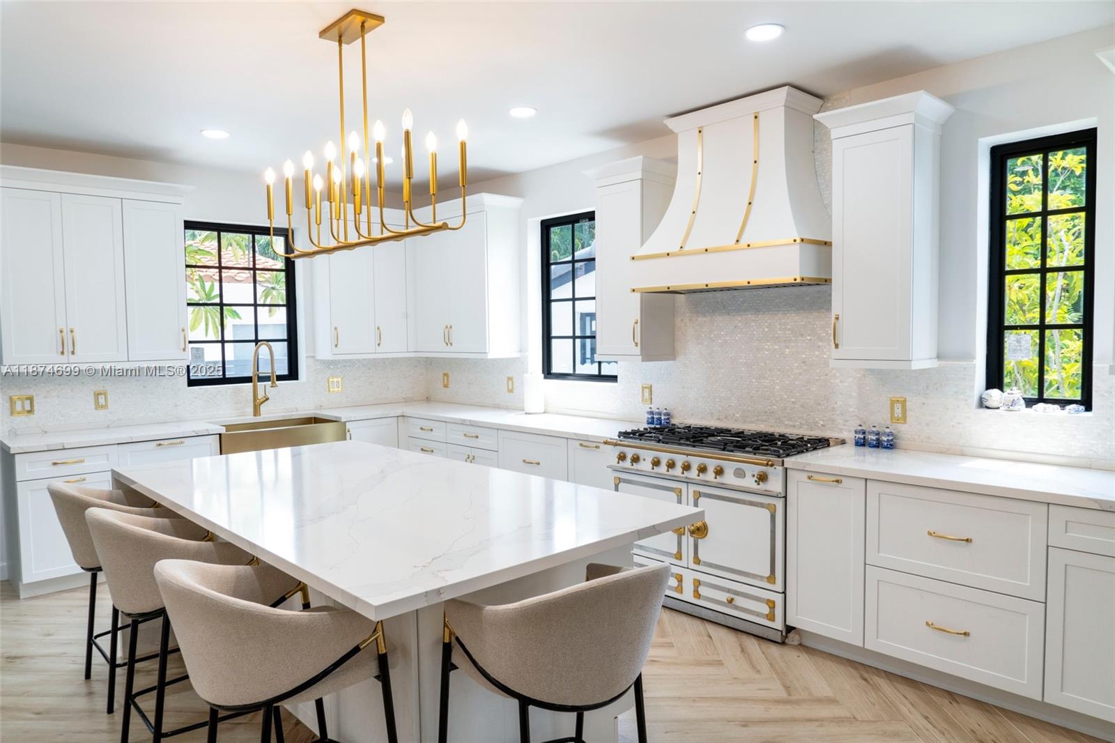 5149 Alton Rd Miami Beach, FL 33140