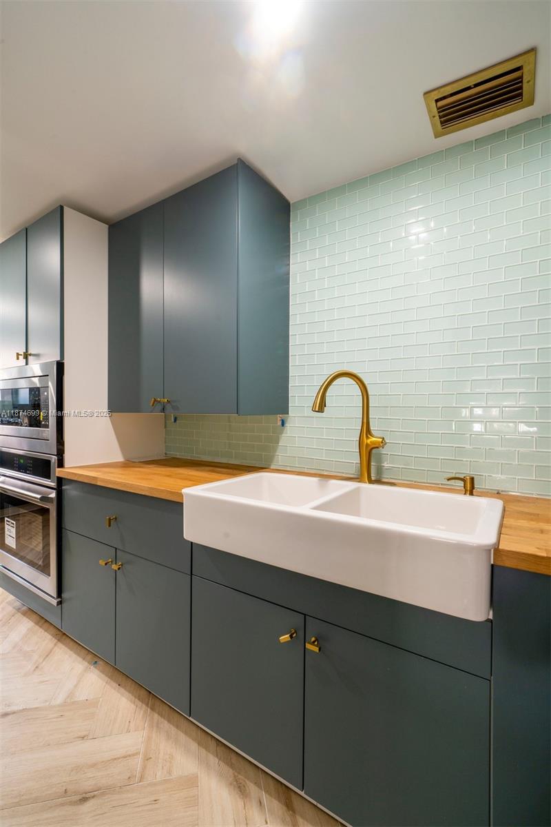 5149 Alton Rd Miami Beach, FL 33140