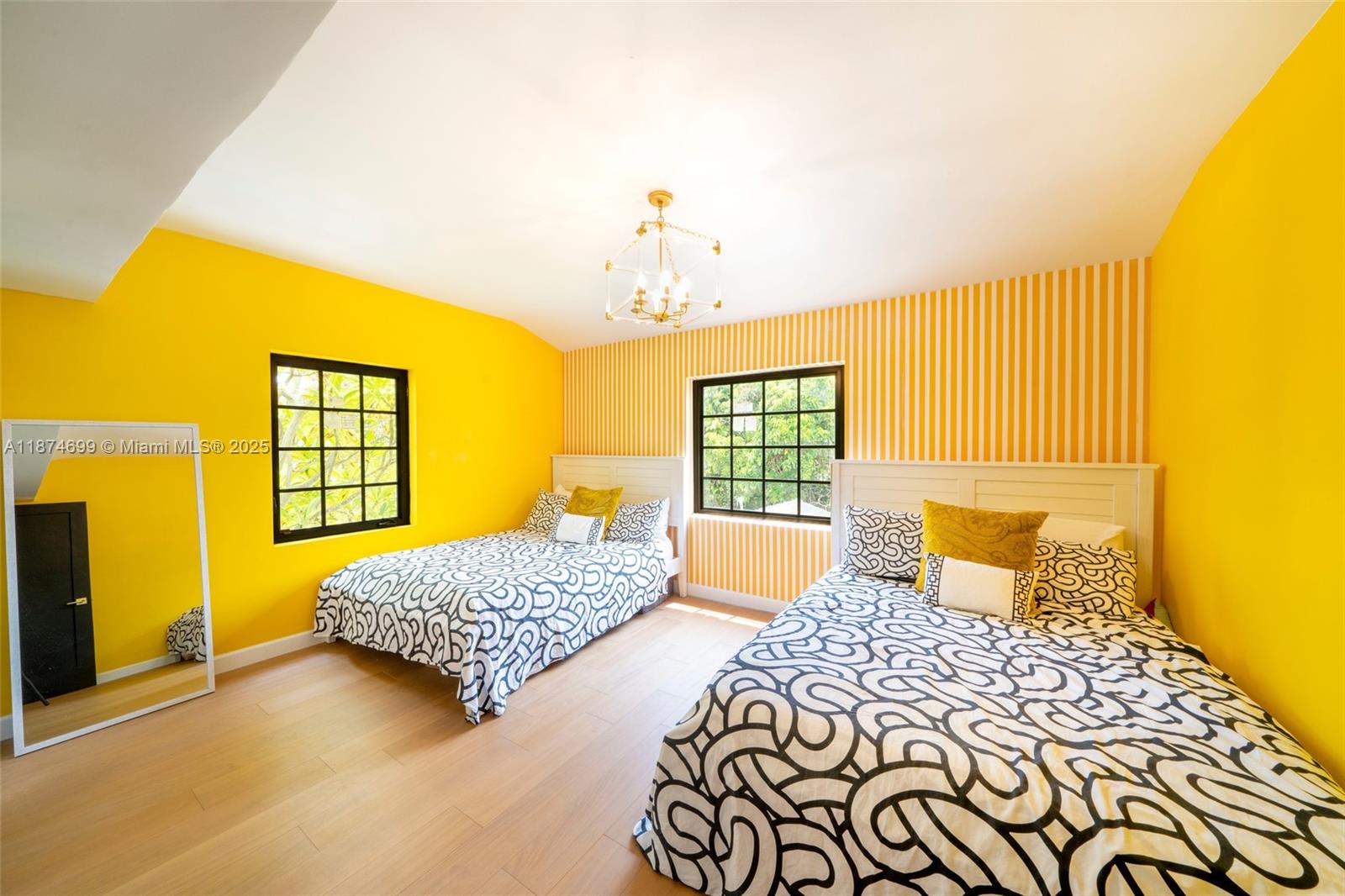 5149 Alton Rd Miami Beach, FL 33140