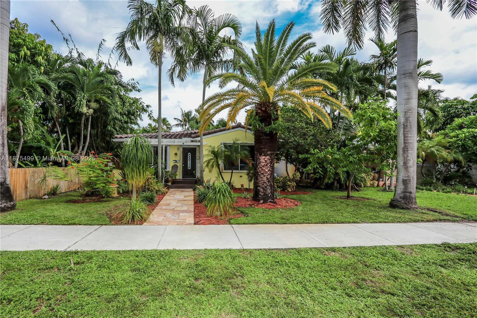 1515 Harrison St #1515