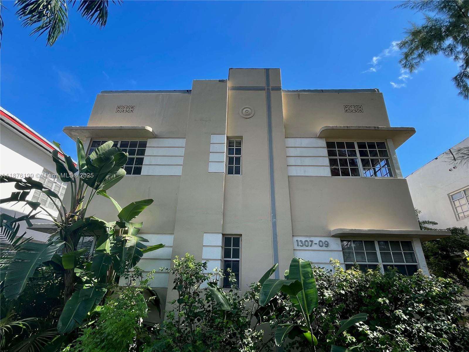 1307 Euclid Ave #2
