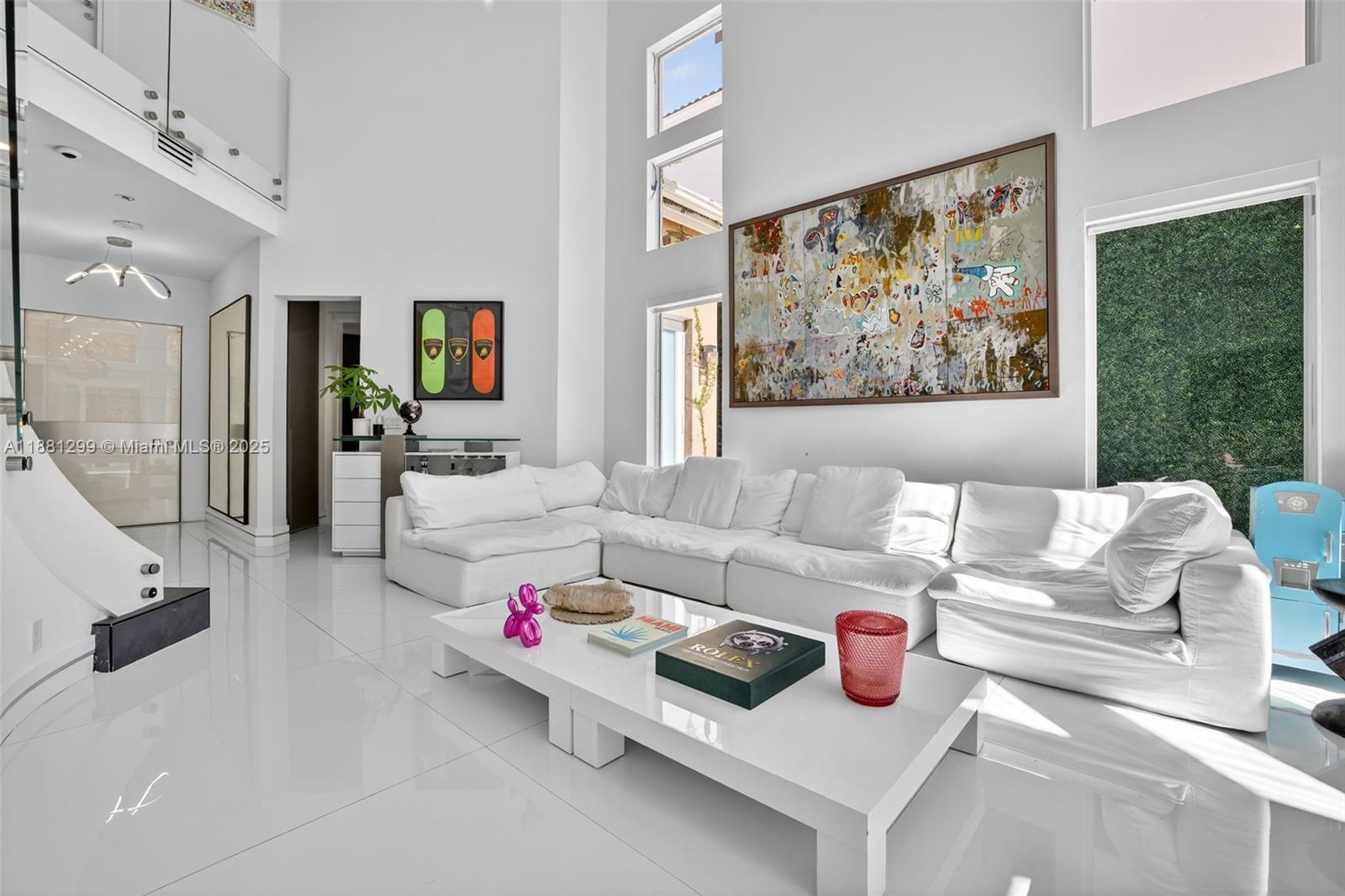 3710 NE 208th Ter Aventura, FL 33180