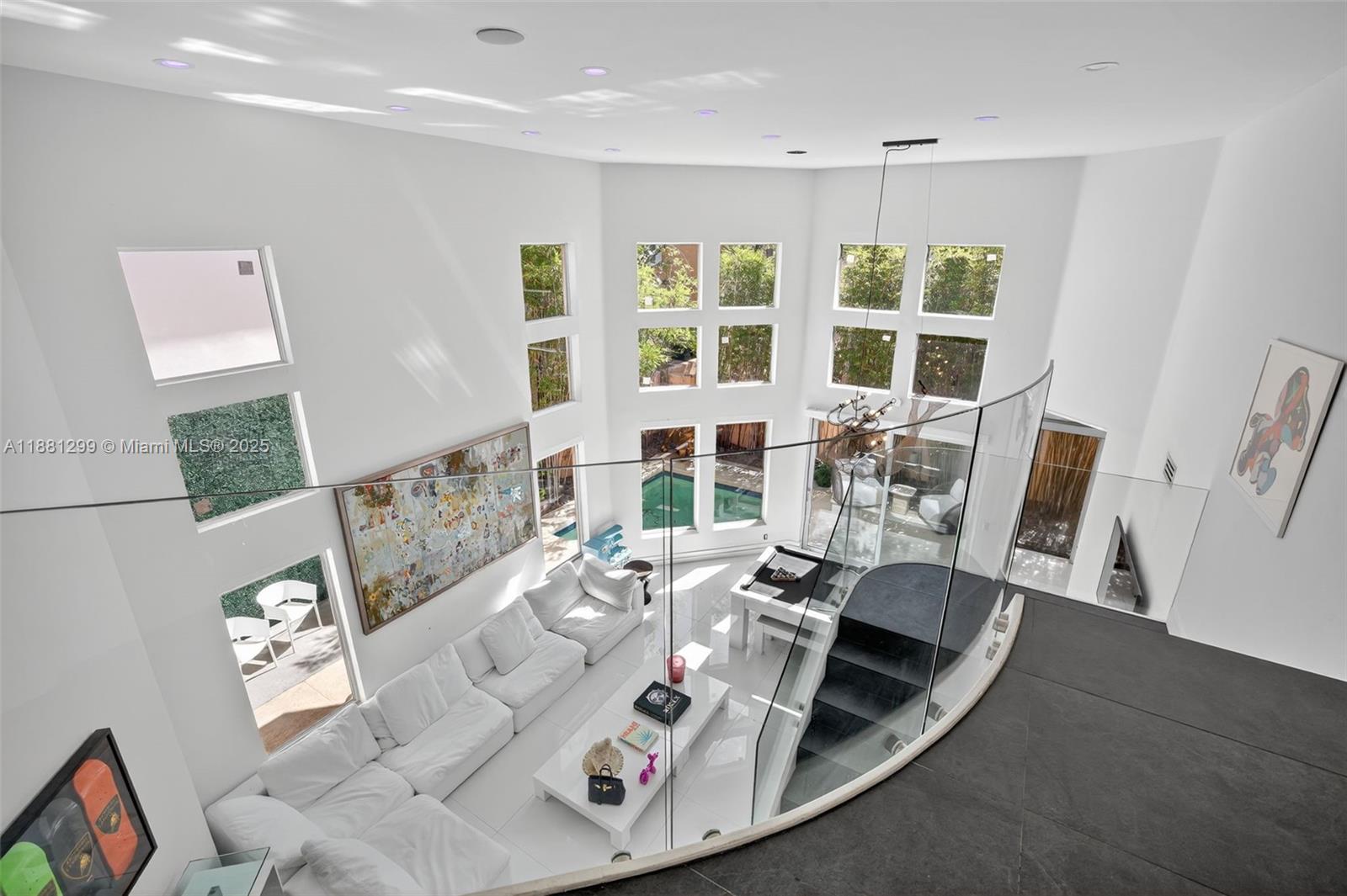 3710 NE 208th Ter Aventura, FL 33180