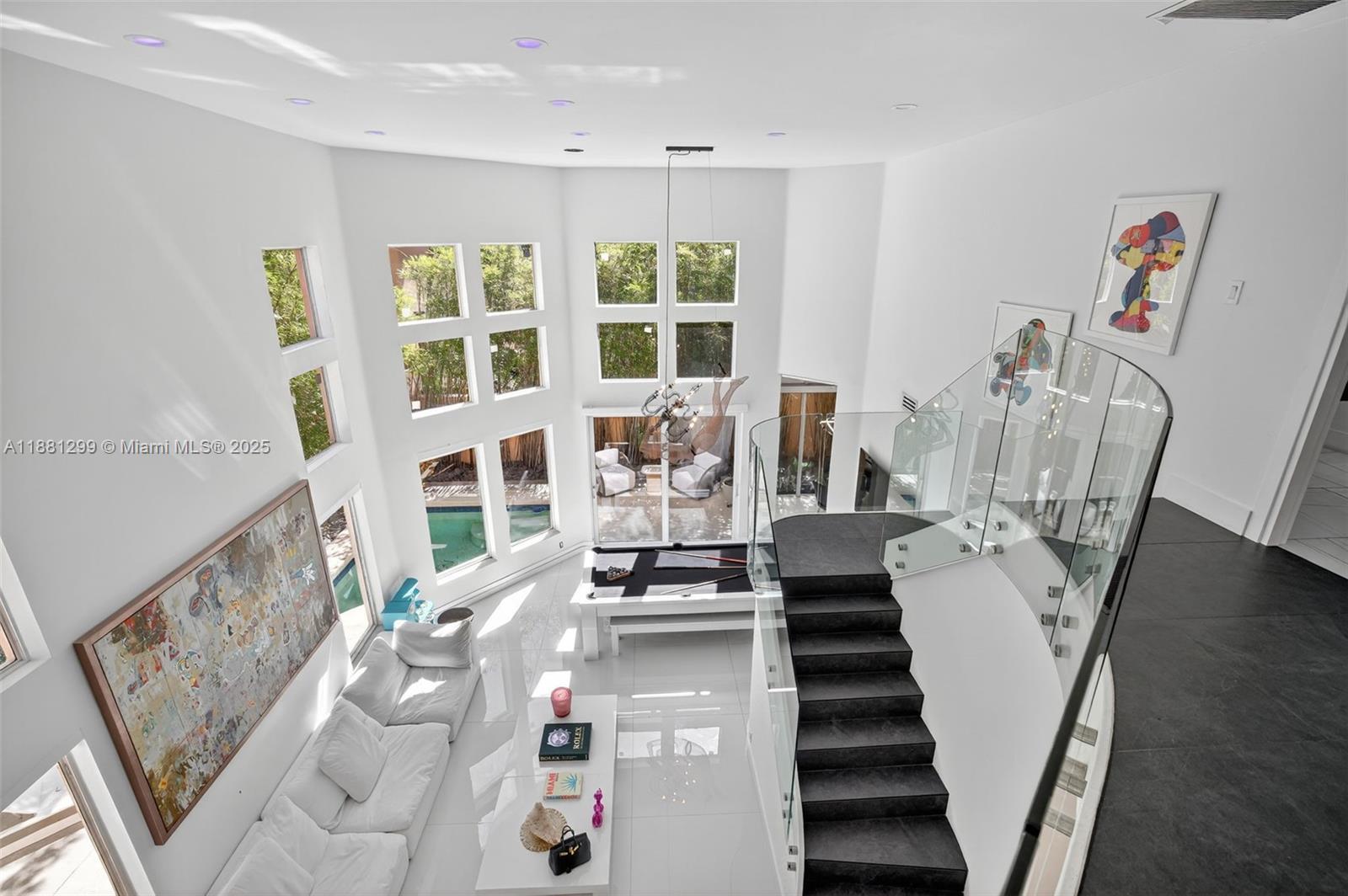 3710 NE 208th Ter Aventura, FL 33180