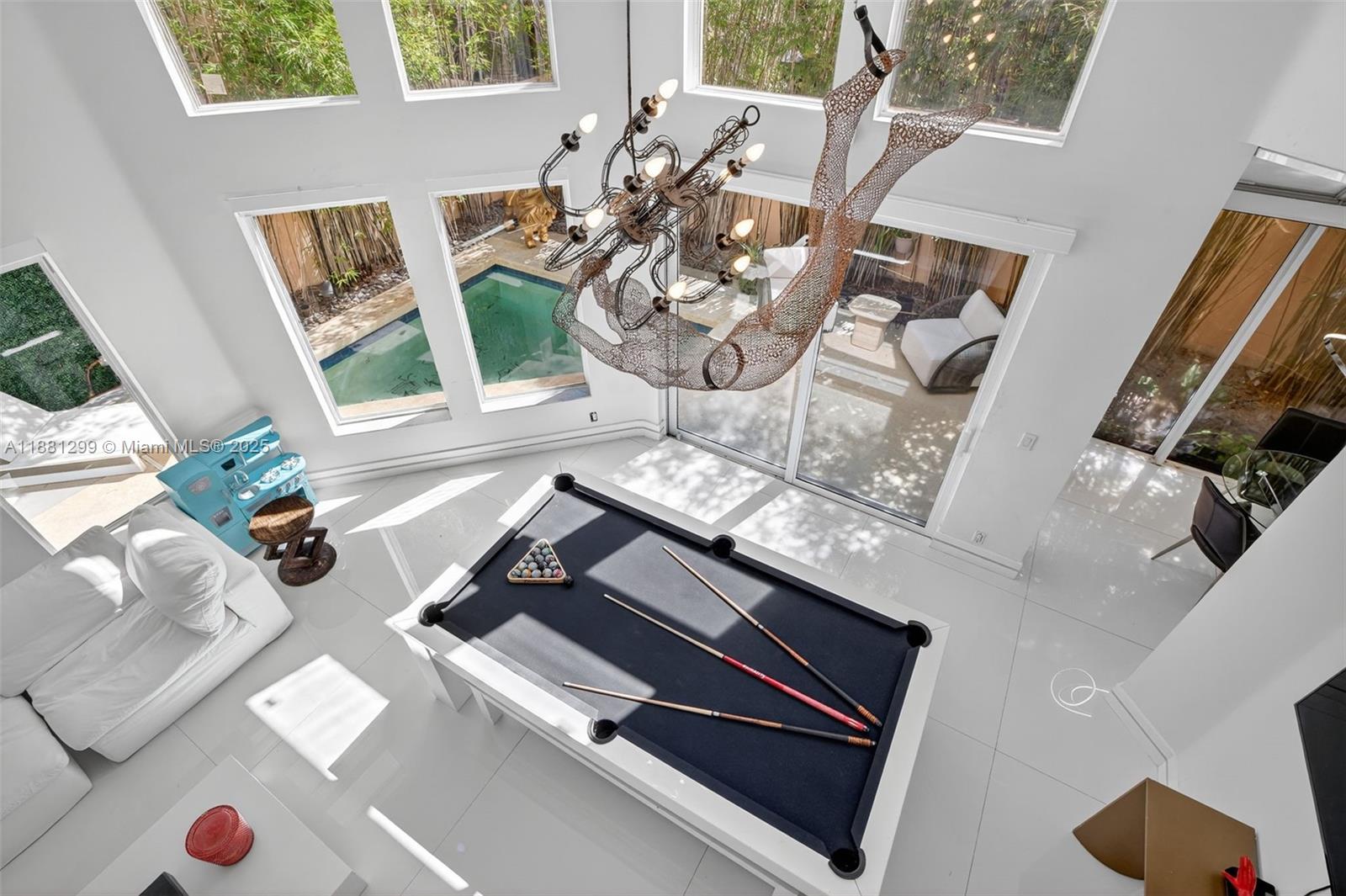 3710 NE 208th Ter Aventura, FL 33180