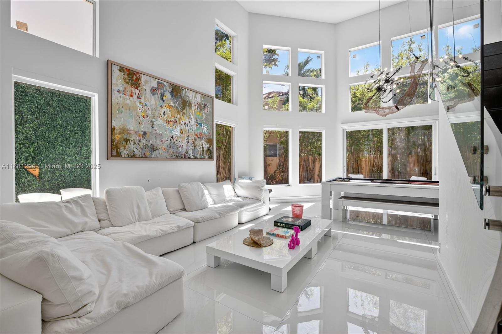 3710 NE 208th Ter Aventura, FL 33180