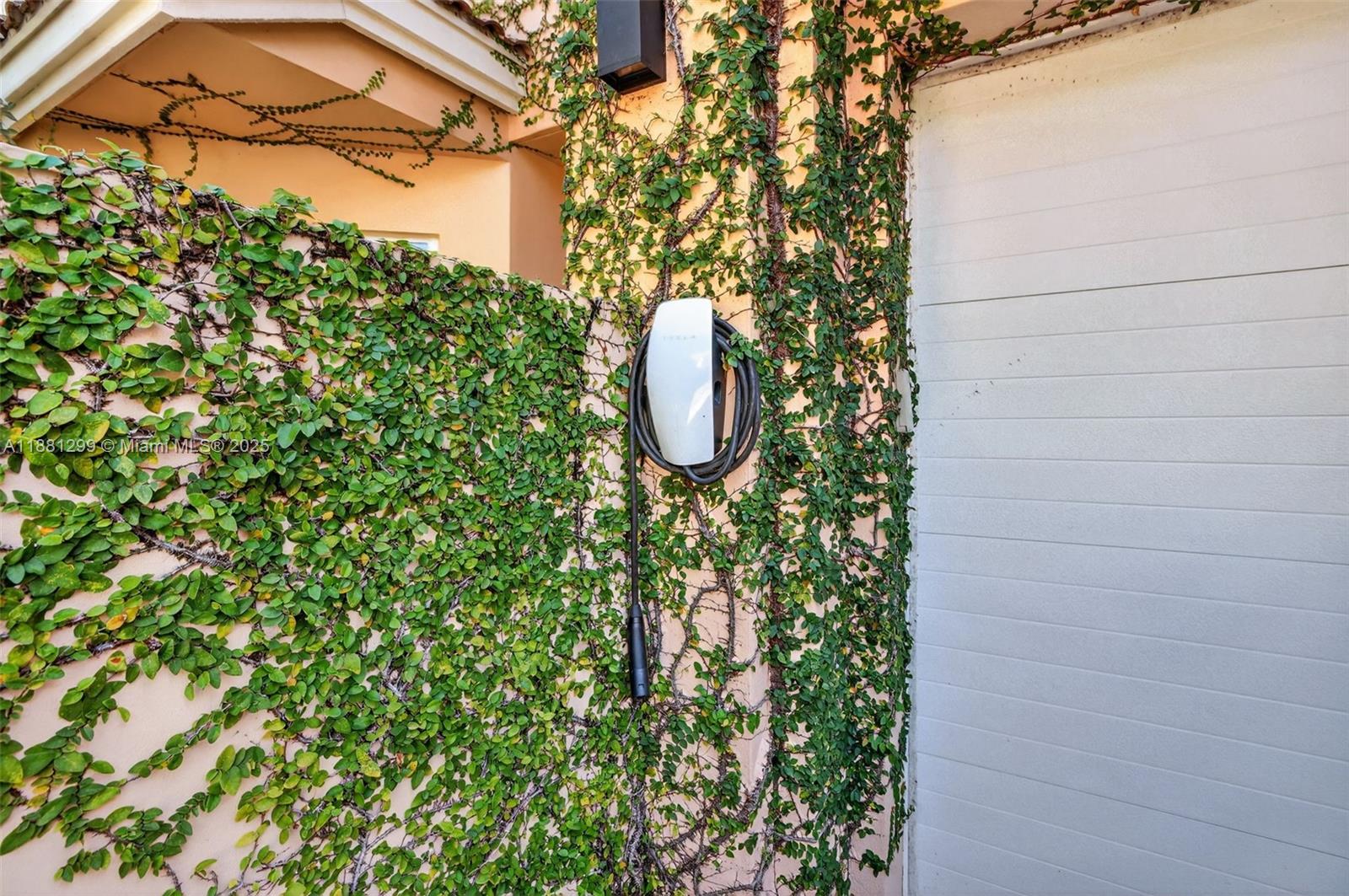 3710 NE 208th Ter Aventura, FL 33180