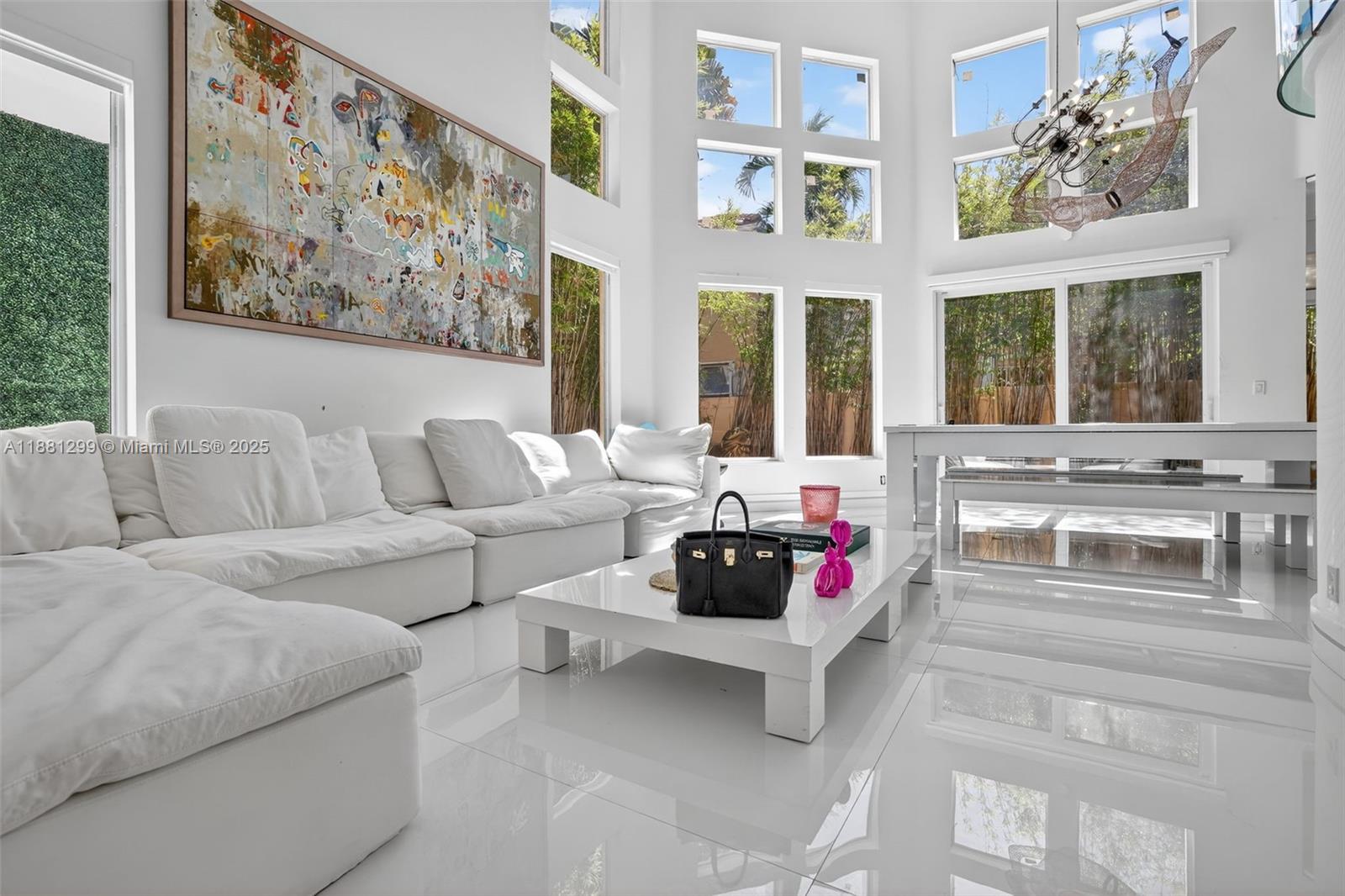 3710 NE 208th Ter Aventura, FL 33180