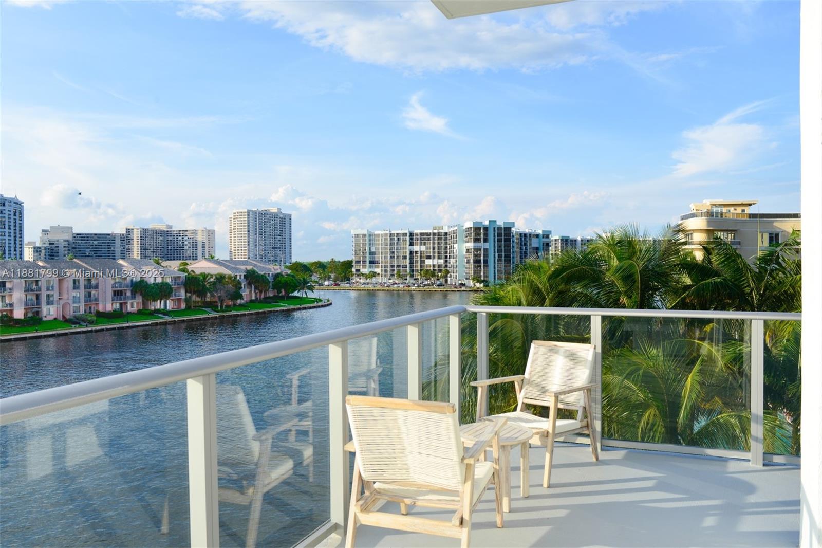 4010 S Ocean Dr #R302