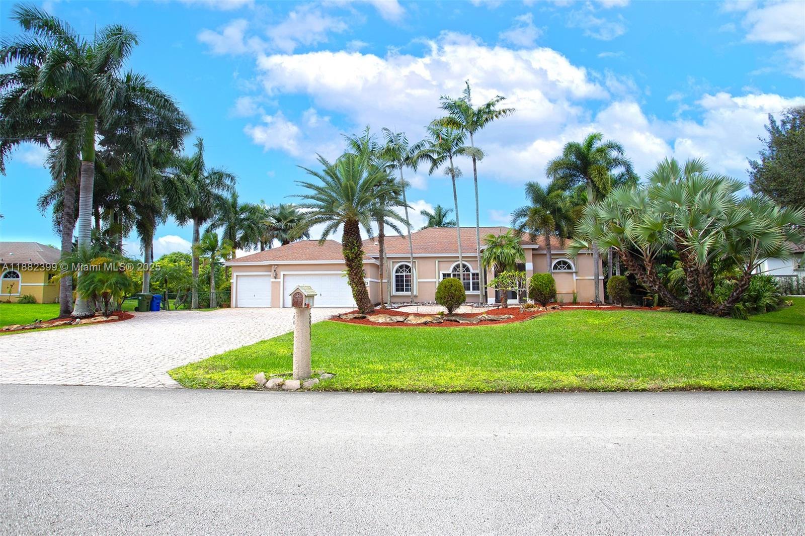 5911 SW 199th Ave