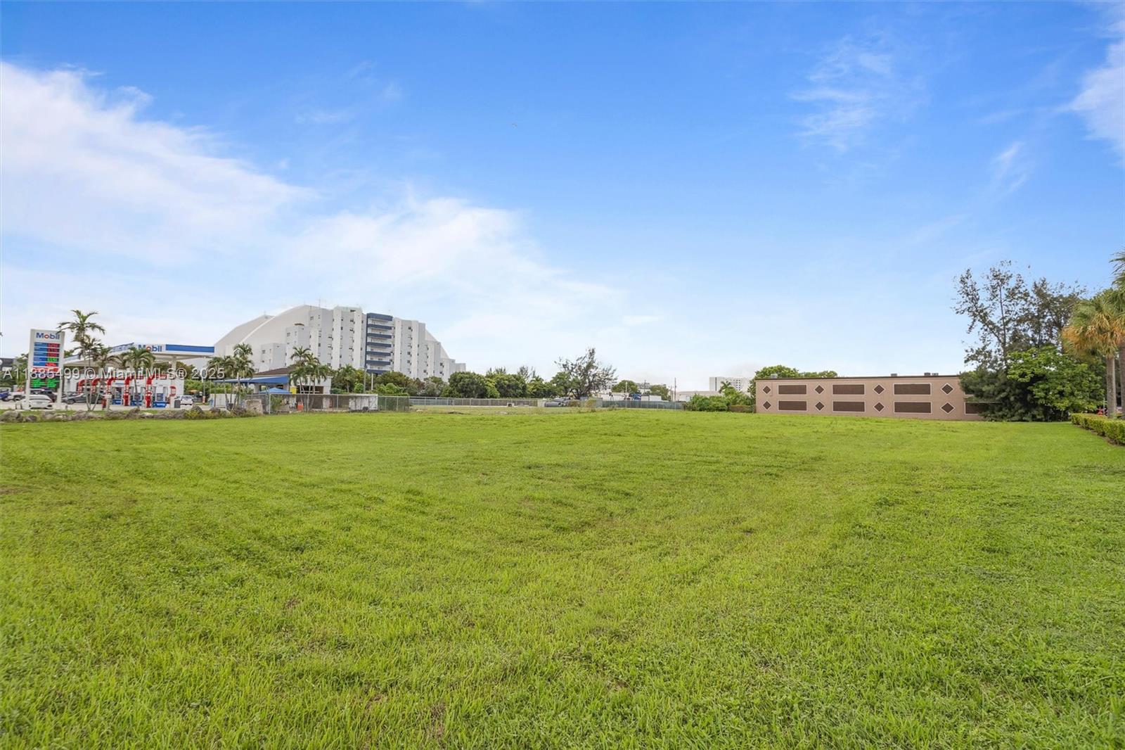 10765 NW 19th St Sweetwater, FL 33167 10765 NW 19th St Sweetwater, FL 33167