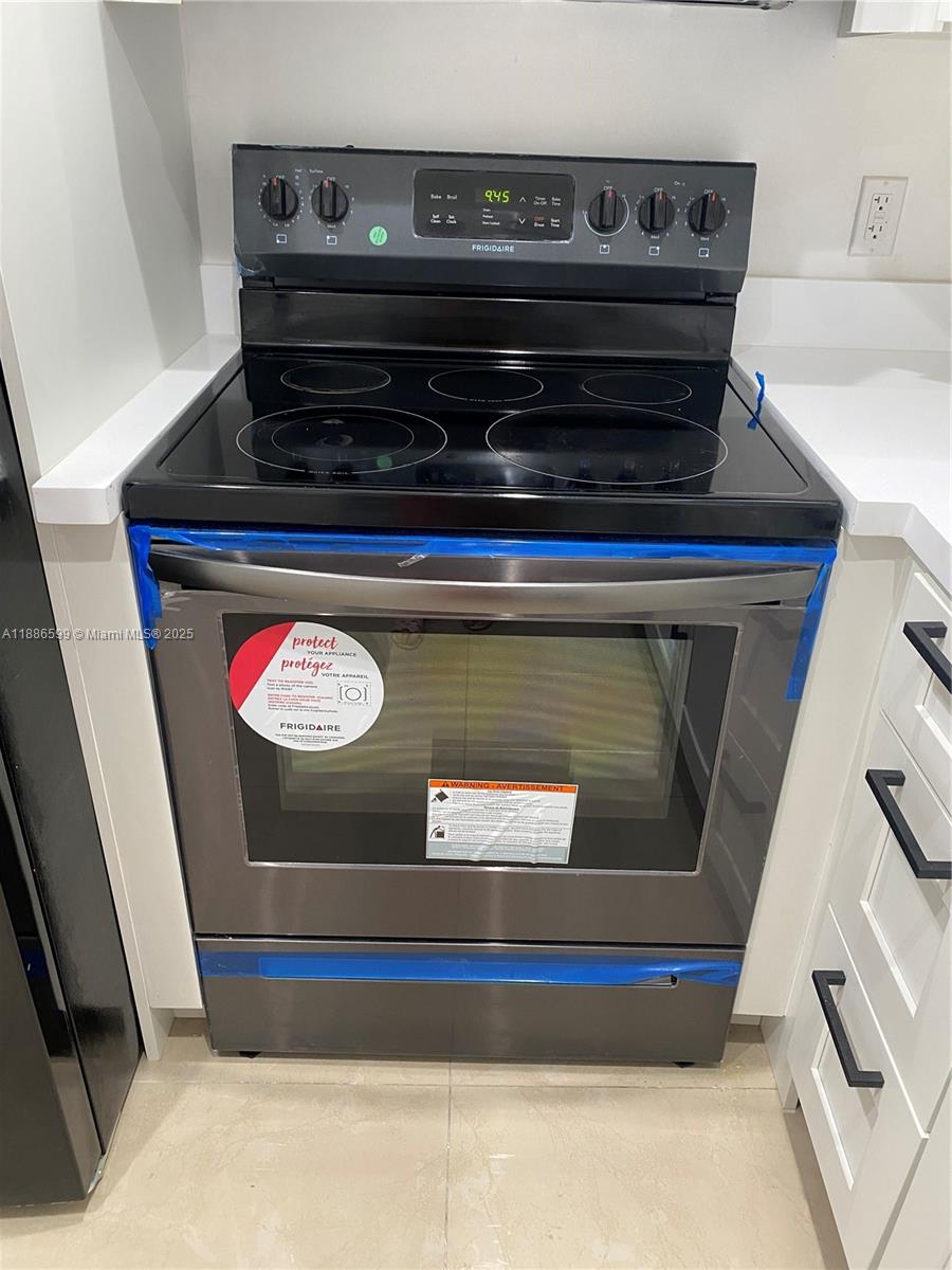 3700 NW 21st St #412 Lauderdale Lakes, FL 33311