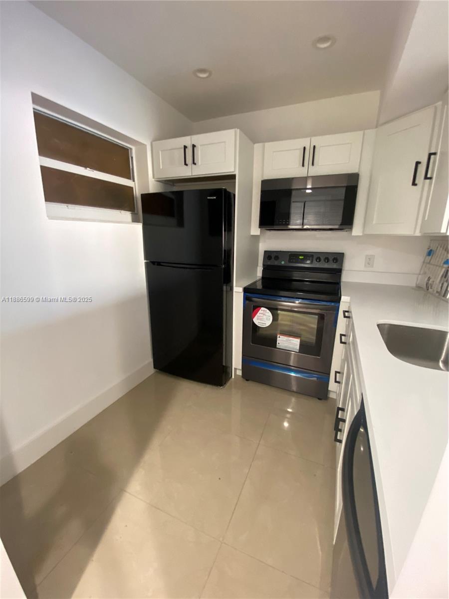 3700 NW 21st St #412 Lauderdale Lakes, FL 33311