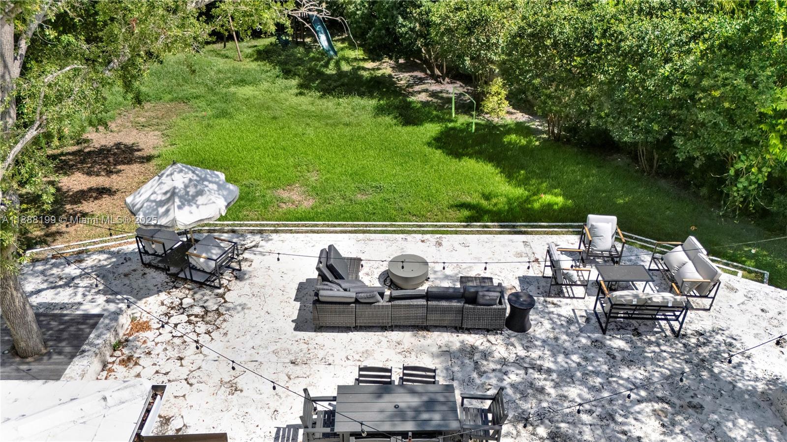 520 Bay Pt Rd Miami, FL 33137