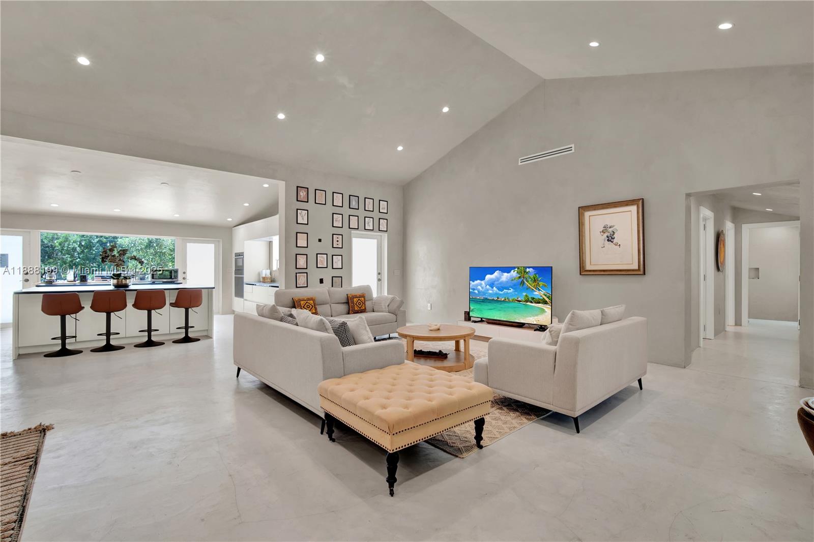 520 Bay Pt Rd Miami, FL 33137