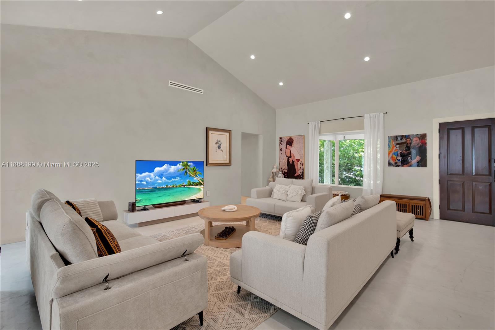 520 Bay Pt Rd Miami, FL 33137