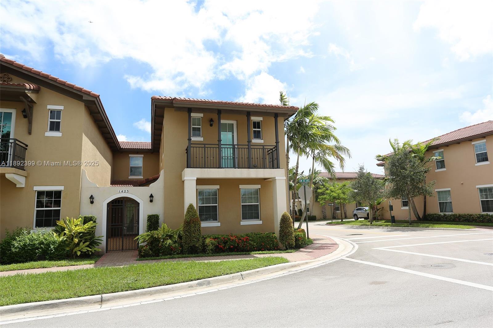 1423 SW 147th Ave