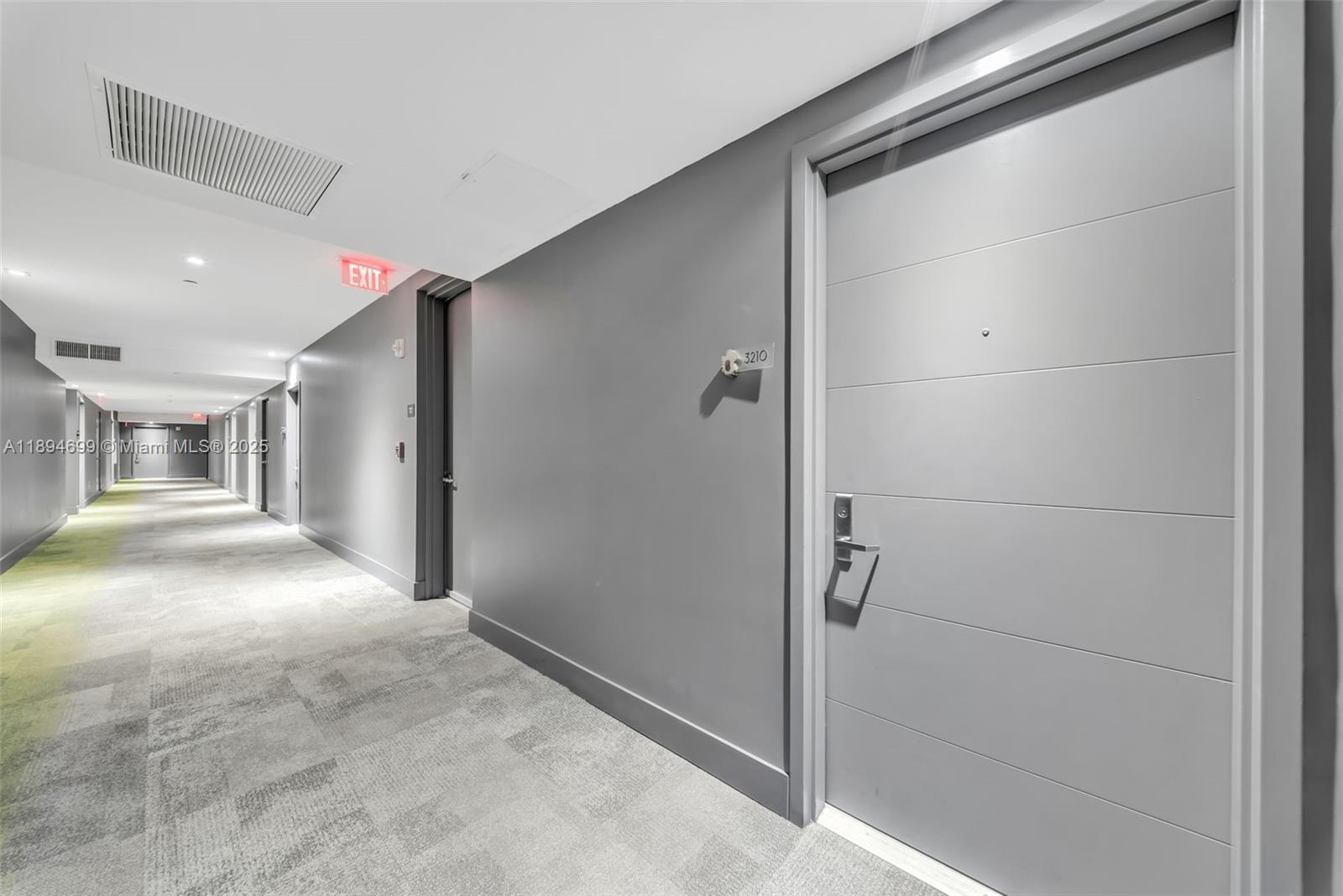 1010 Brickell Ave #3210 Miami, FL 33131