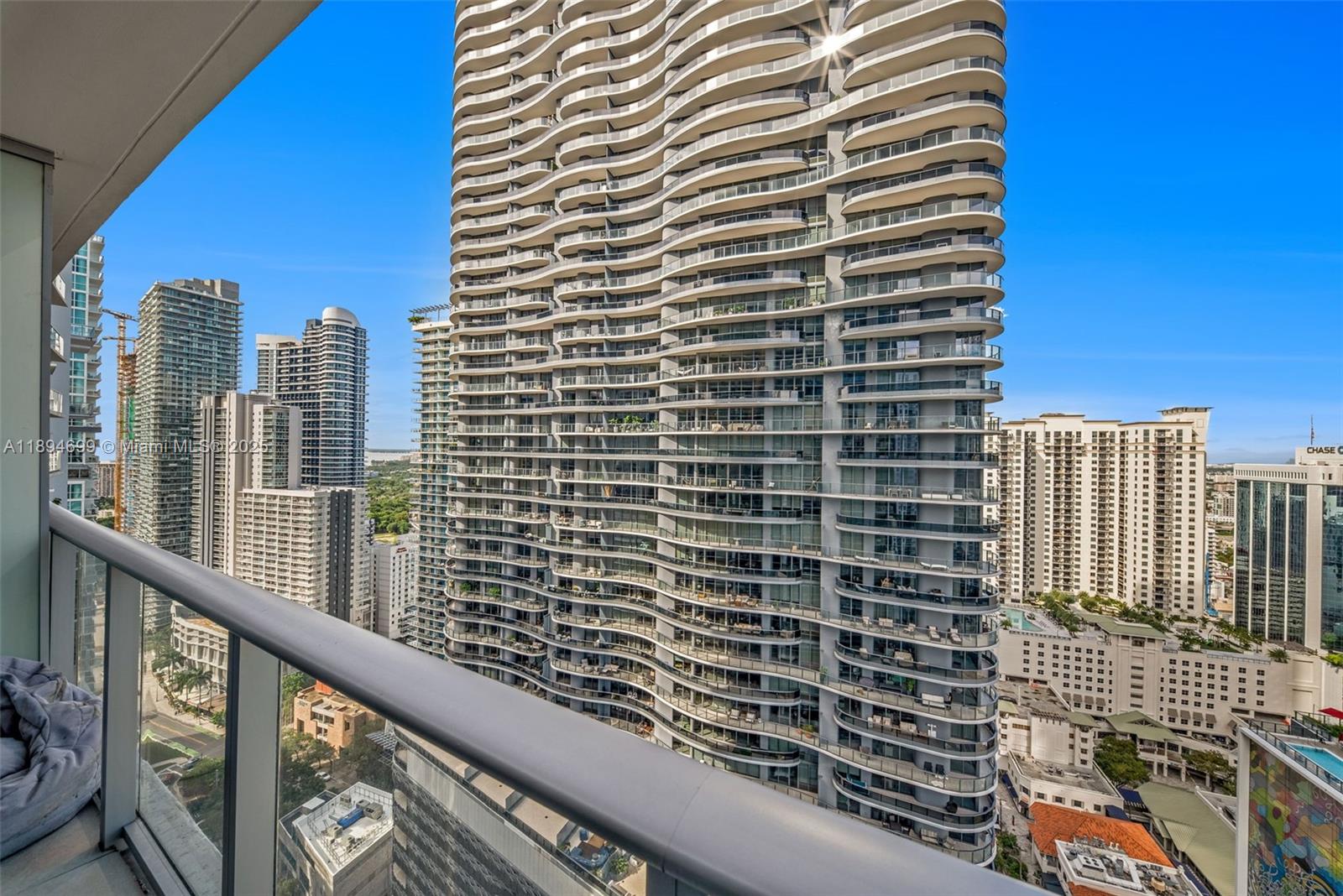 1010 Brickell Ave #3210 Miami, FL 33131