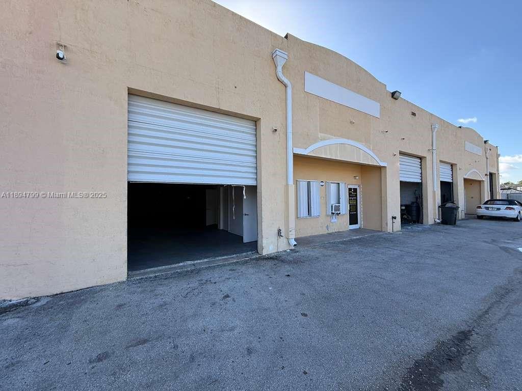 9190 NW 119th St #7