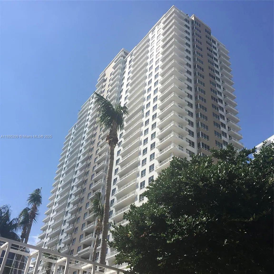 image Courts Brickell Key12