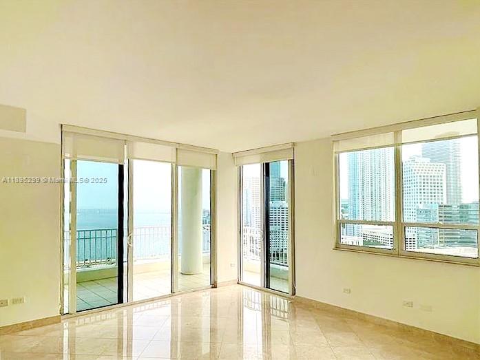 image Courts Brickell Key2