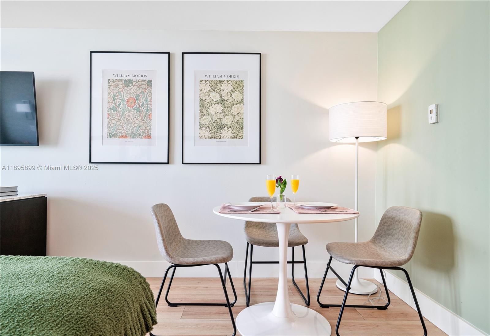 image Mutiny Park/arya14