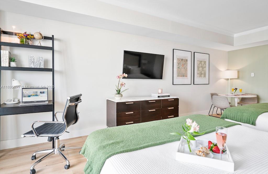 image Mutiny Park/arya2