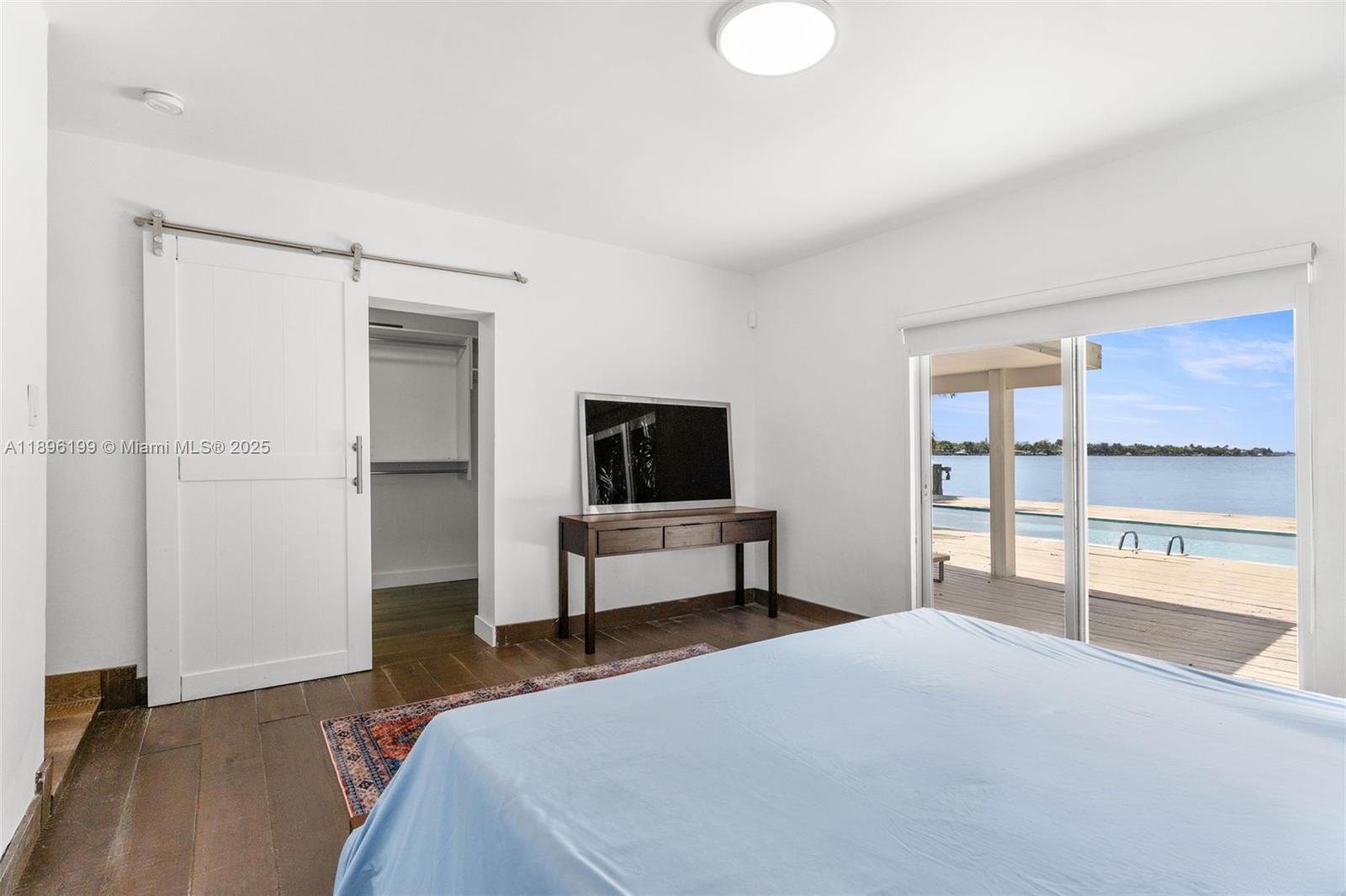 8220 Hawthorne Ave Miami Beach, FL 33141