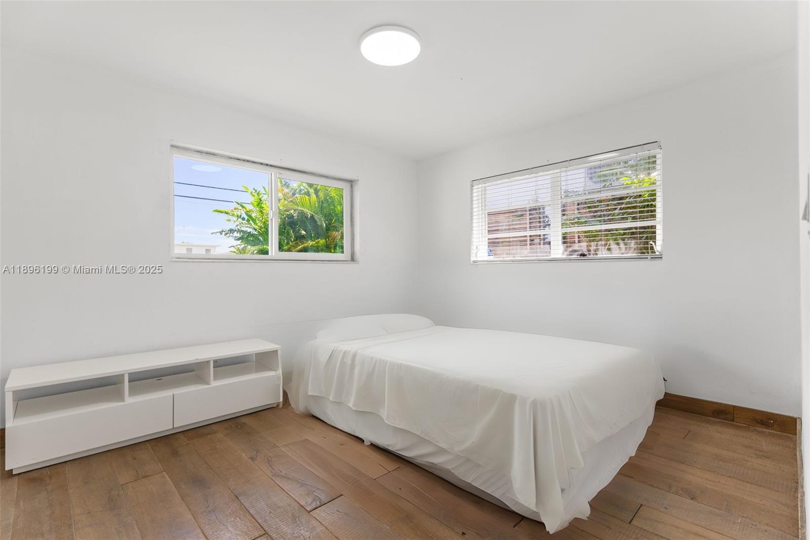 8220 Hawthorne Ave Miami Beach, FL 33141