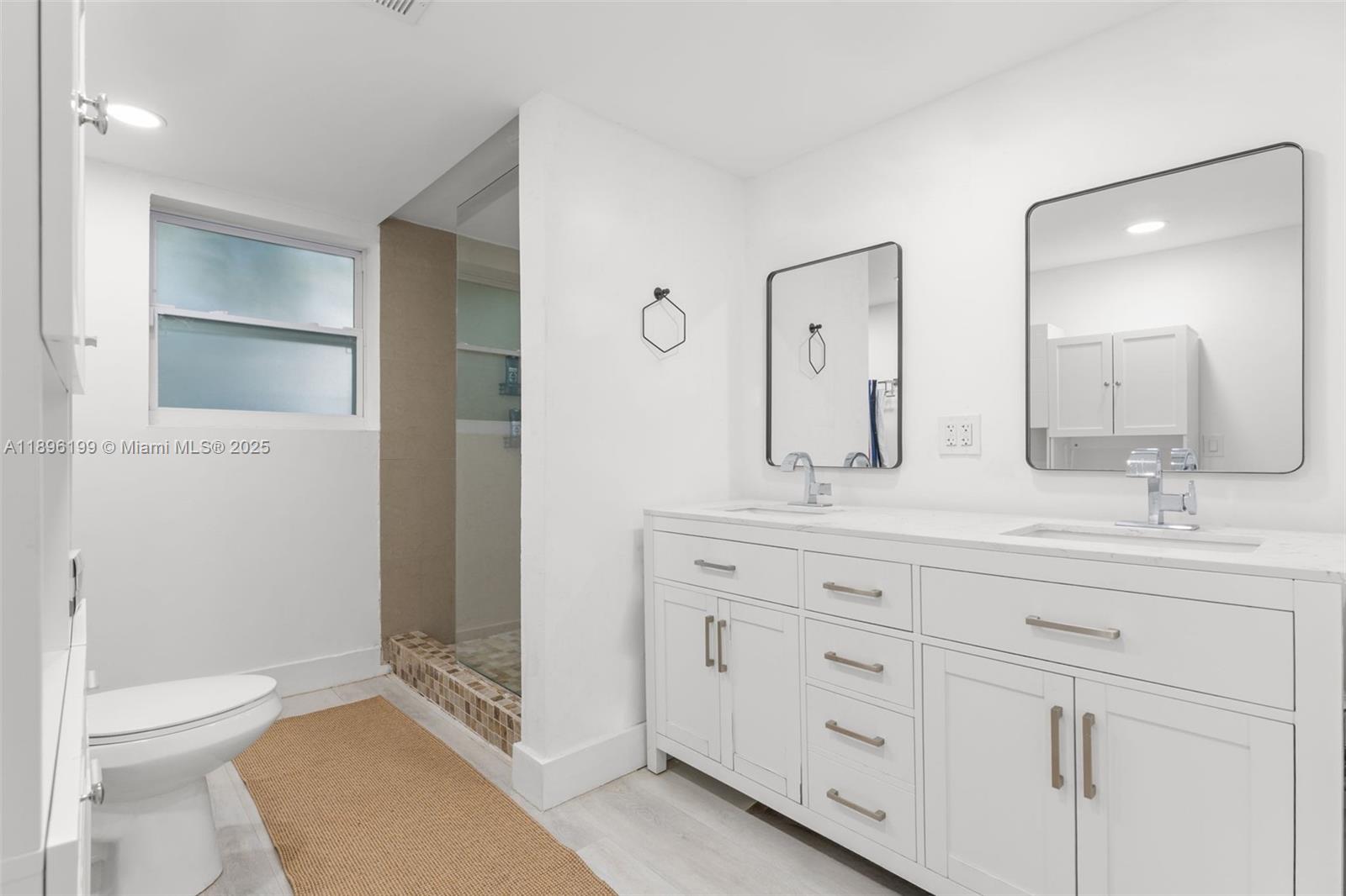 8220 Hawthorne Ave Miami Beach, FL 33141