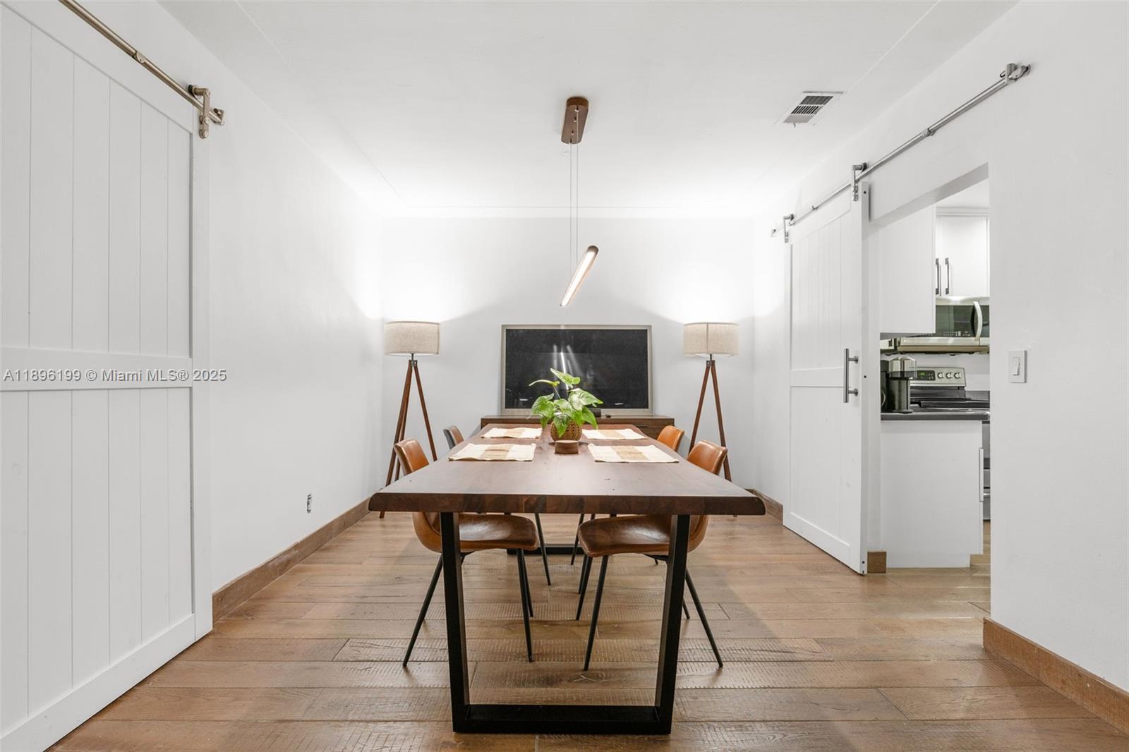 8220 Hawthorne Ave Miami Beach, FL 33141