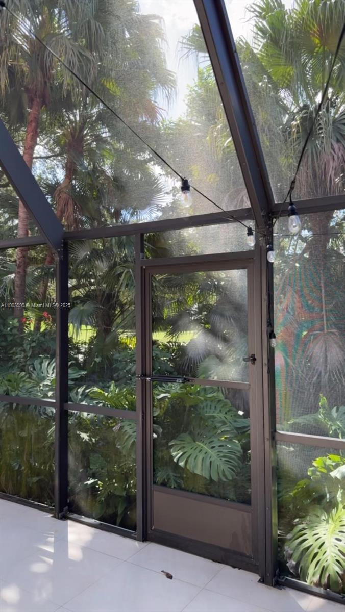 9318 NW 50th Doral Cir #00 Doral, FL 33178