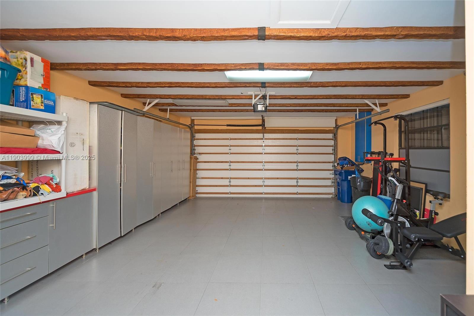 9318 NW 50th Doral Cir #00 Doral, FL 33178