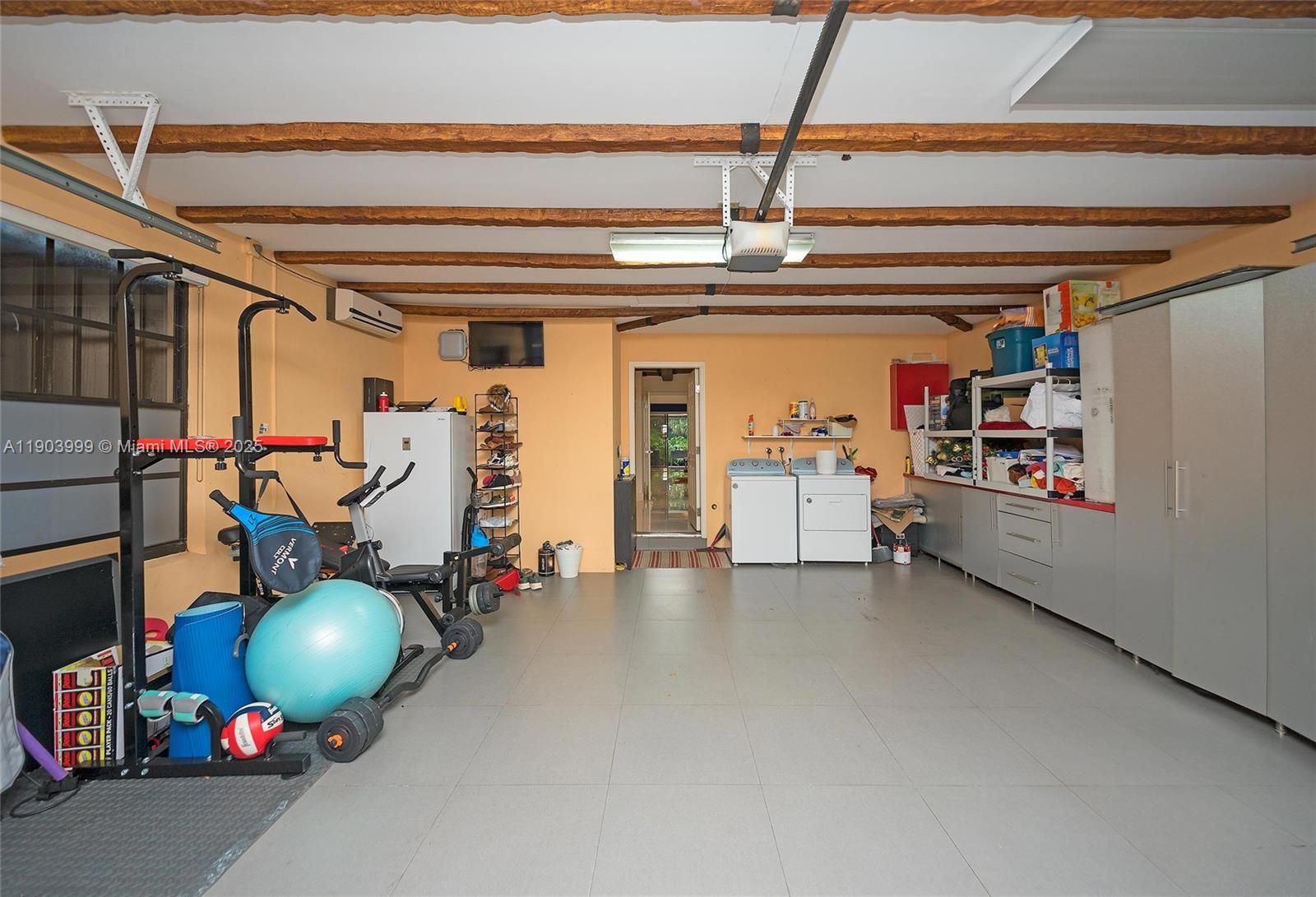 9318 NW 50th Doral Cir #00 Doral, FL 33178