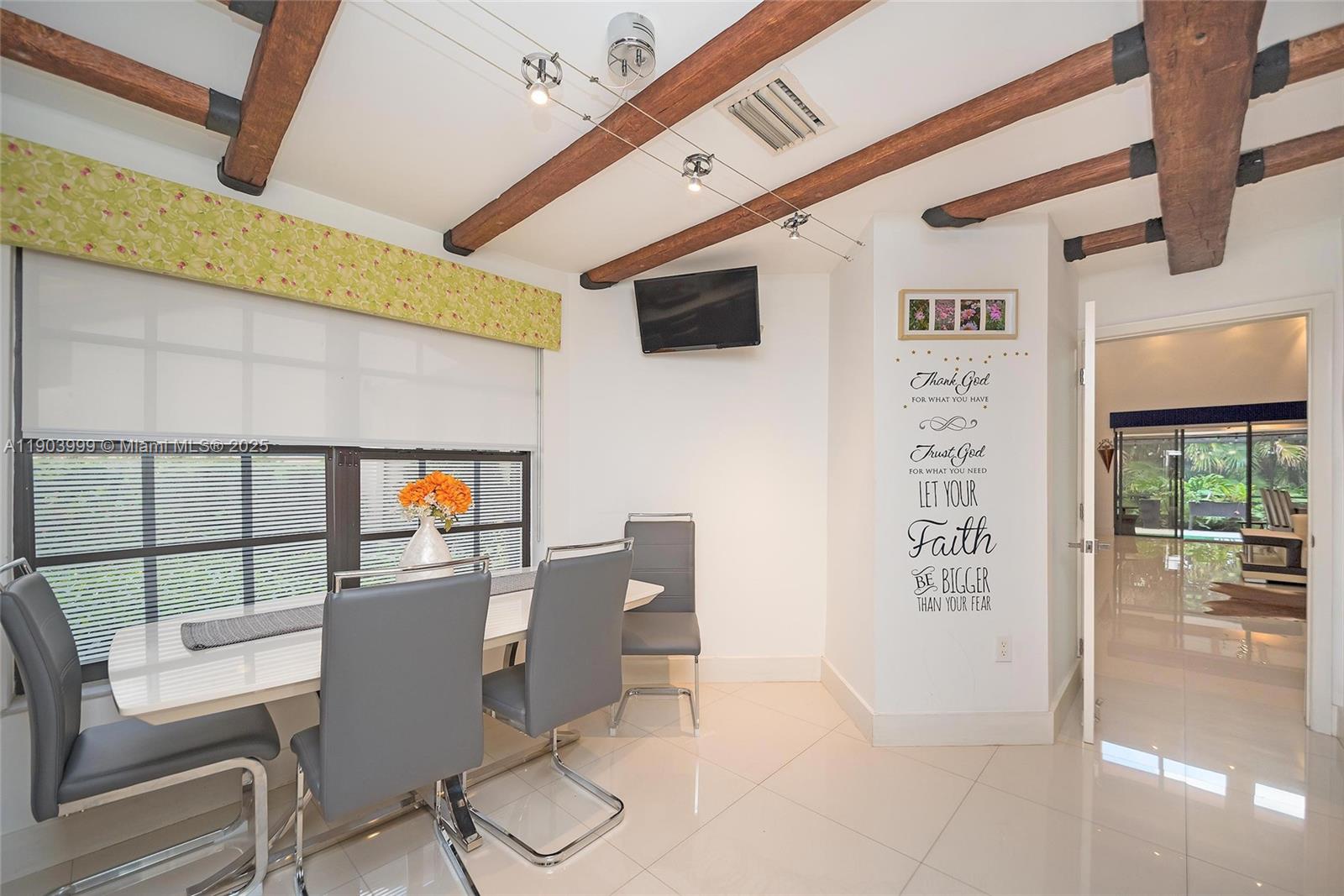 9318 NW 50th Doral Cir #00 Doral, FL 33178